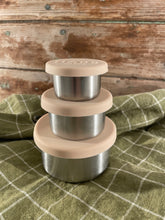 Last inn bildet i Galleri-visningsprogrammet, Metallbokser med silikonlokk, små, Haps