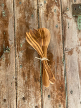 Last inn bildet i Galleri-visningsprogrammet, Salatbestikk i oliventre