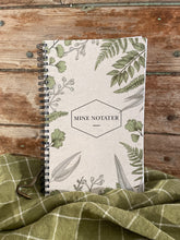 Last inn bildet i Galleri-visningsprogrammet, Notatbok med linjer
