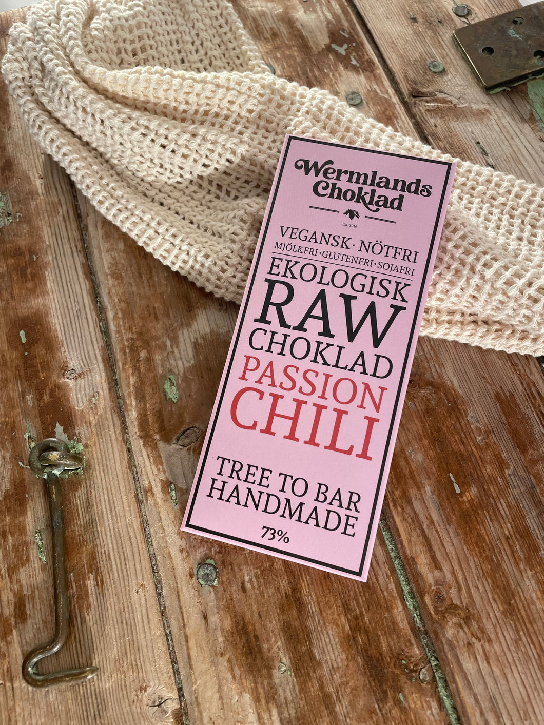 Raw sjokolade med pasjonsfrukt og chili, 50g, økologisk