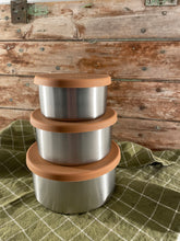 Last inn bildet i Galleri-visningsprogrammet, Metallbokser med silikonlokk, 3stk. 4/6,5/9dl. Haps
