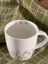 Last inn bildet i Galleri-visningsprogrammet, Søte kopper med blomstermotiv
